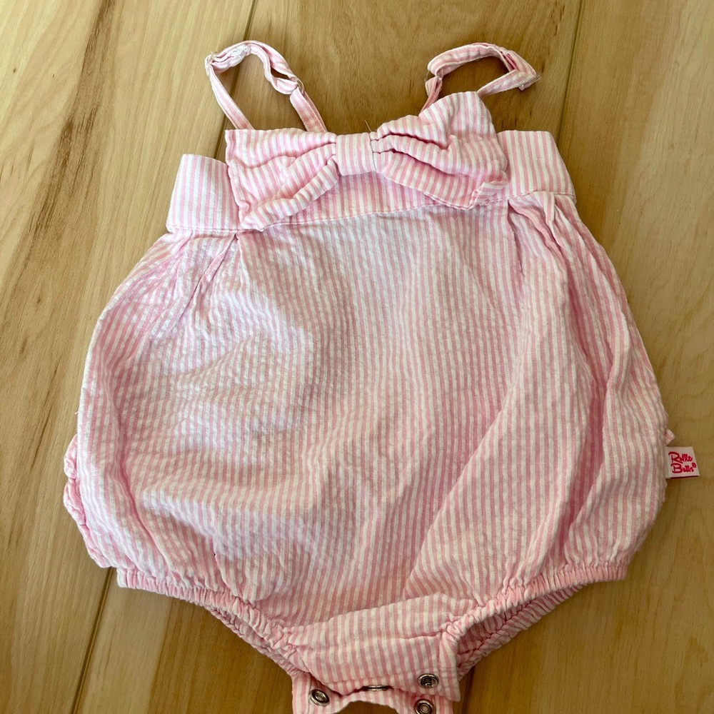 Rufflebutts 6-12mo Romper with ruffles on butt. Pink and whit stripe. EUC